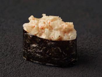 Гункан с кальмаром